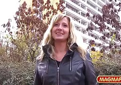 Delfynn Delage fuck two guys