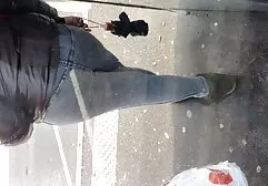 Lucky guy fucks 3 girls in his dorm room